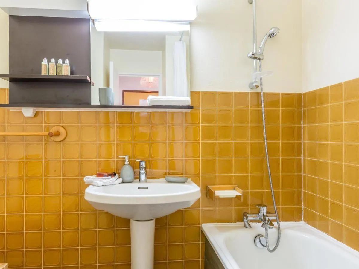 Appartement Confort 2 Pieces Skis Aux Pieds A Val-D'Isere, Animaux Admis - Fr-1-694-210 0*,  Γαλλία